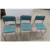 Image 4 : Set Of 4 Mid Century Dining Room Chairs With Chrome Frames Stackable