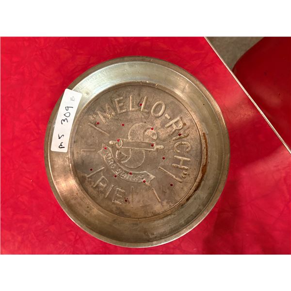 Advertising Pie Plate; Mello Rich Pie Mrs. Smith's