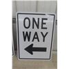Image 3 : 2 One Way Traffic Signs 18" X 24"