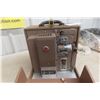 Image 2 : Kodak Kodascope Royal 16mm Film Projector with Case