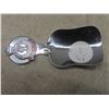 Image 10 : 2 Vintage Electric Irons, Pastry Blender, Queen Elizabeth Silver Jubilee Spoon And More