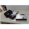 Image 1 : Hitachi CP-X251 LCD Projector
