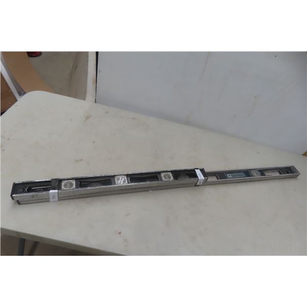 2 Aluminum Levels 28" And 48"