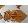 Image 7 : Native Leather Photo Album And 2 Pouch Beaded Display