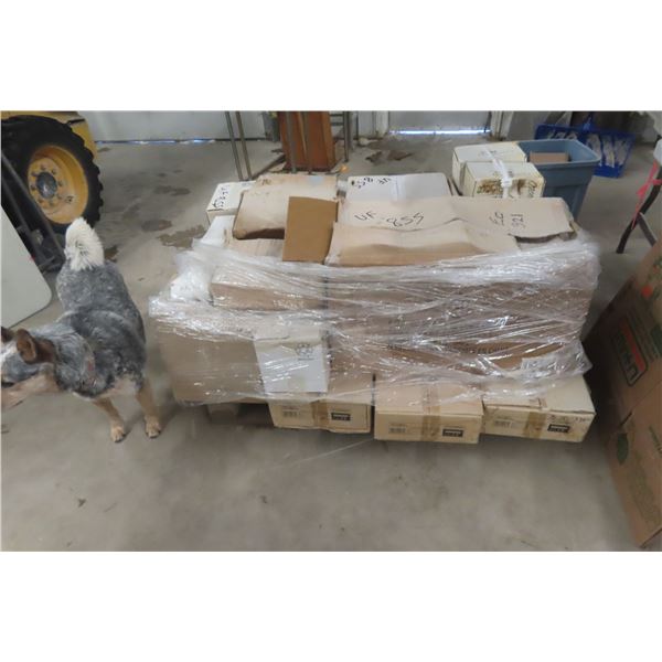 Pallet Lot Of Light Fixtures