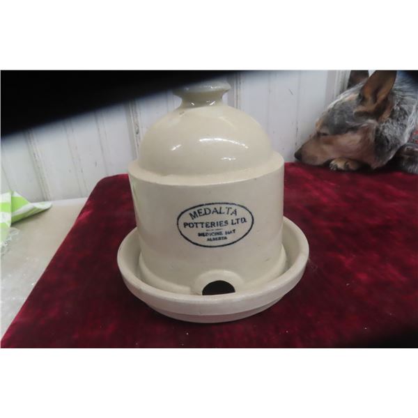 Medalta Stoneware Chicken Waterer T and B Piece