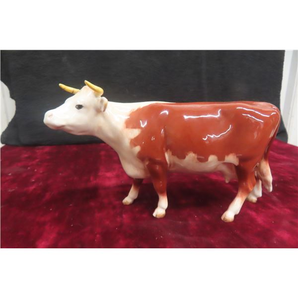 Beswick England Porcelain Hereford Cow Ornament 5" H x 8" Long