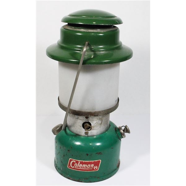 ANTIQUE COLEMAN LANTERN MODEL 335 MADE IN CANADA