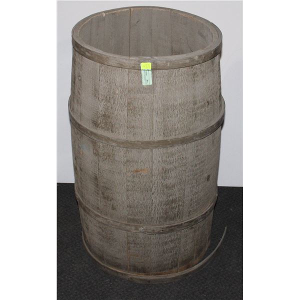 WOODEN BARRELL OUTDOOR PLANTER