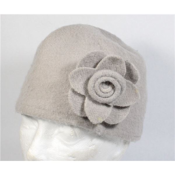 LE CHATEAU 100% WOOL WINTER HAT