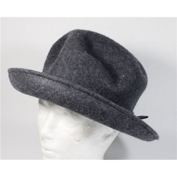 WOMENS NORDSTROM HAT MADE IN ITALY 100% WOOL