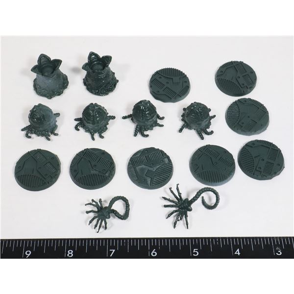*UNCLAIMED* BAG OF ALIEN EGGS AND FACEHUGGERS