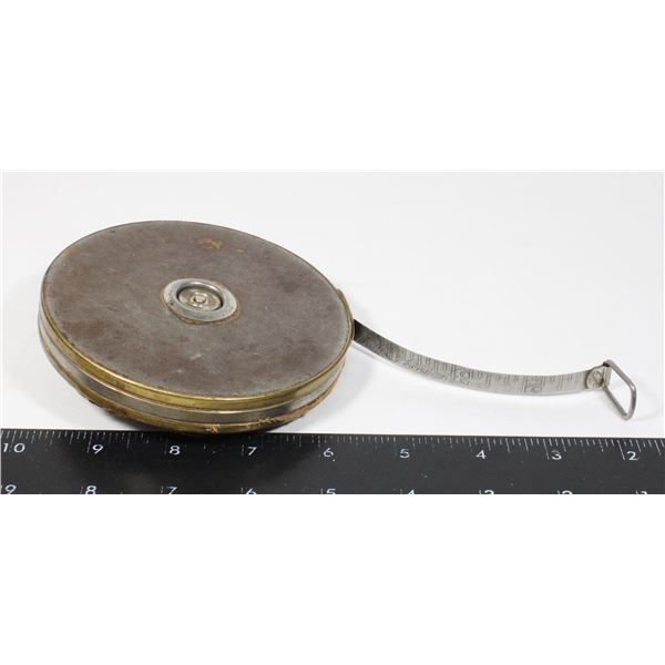 VINTAGE/ ANTIQUE LUFKIN 100 FT TAPE MEASURE