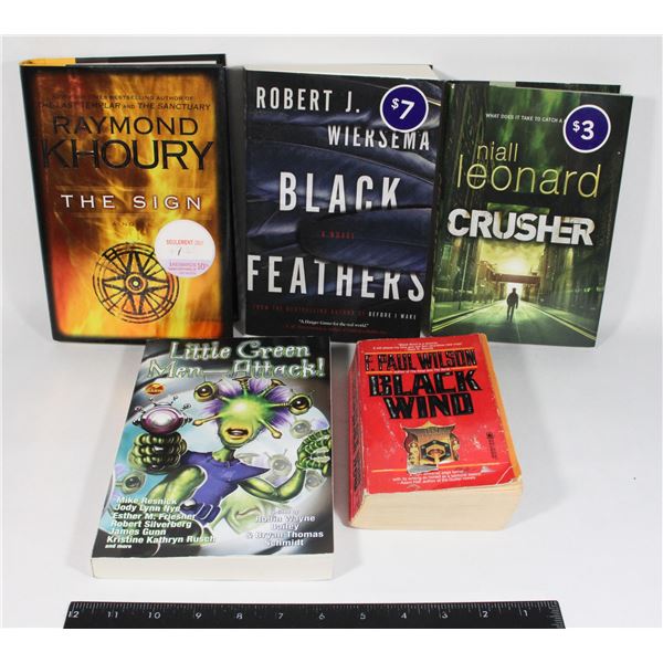 LOT OF 4 BOOKS INCLUDING LITTLE GREEN MEN - ATTACK