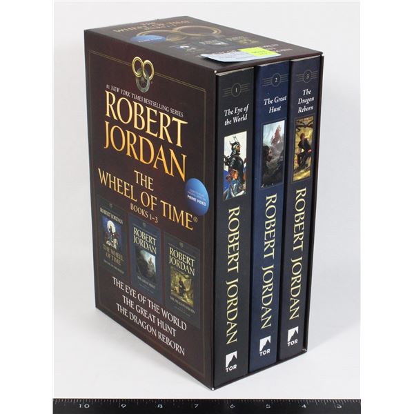 THREE BOOK COLLECTION ROBERT JORDAN THE WHEEL OF