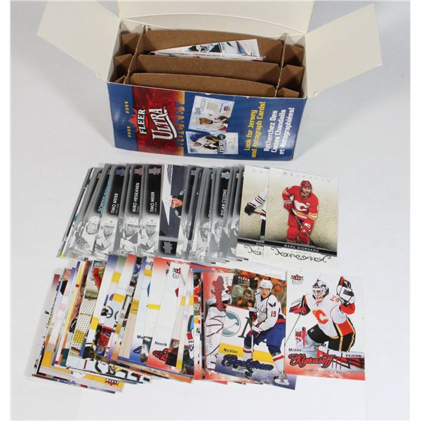 BOX OF BULK HOCKEY CARDS MODERN