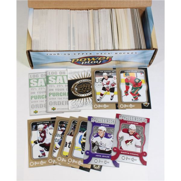 UPPER DECK BOX OF MIXED HOCKEY CARDS