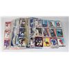Image 1 : PILE OF HOCKEY CARDS IN PAGE SLEEVES