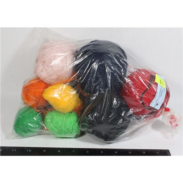 BUNDLE OF ASSORTED YARN