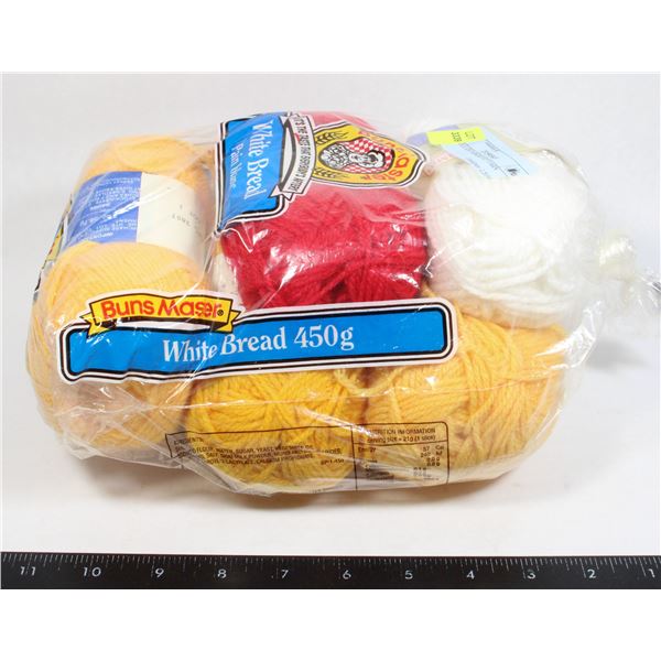 BUNDLE OF ASSORTED YARN