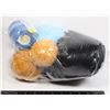 Image 1 : BUNDLES OF YARN ASSORTED