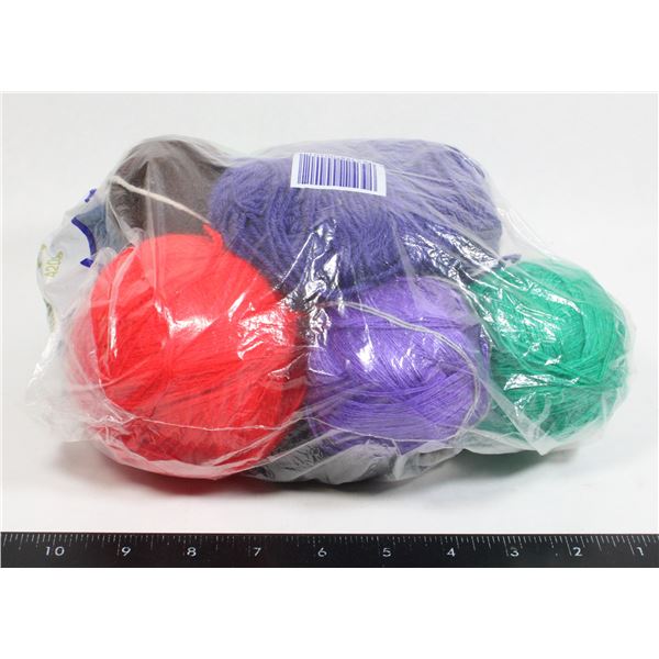 BAG OF ASSORTED YARN