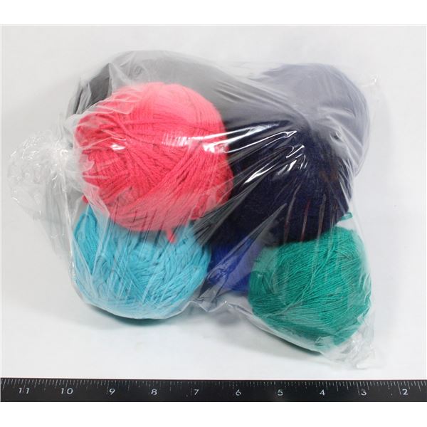 BUNDLES OF YARN ASSORTED