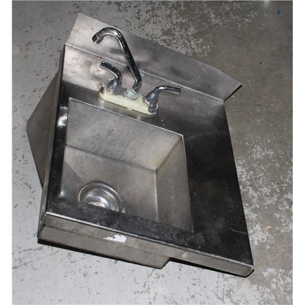 COMMERCIAL STAINLESS SINK