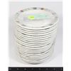 Image 1 : STACK OF RESTAURANT DISHES