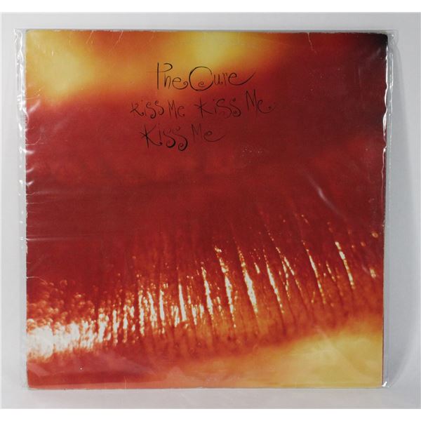 VINYL RECORD THE CURE KISS ME KISS ME KISS ME