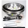 Image 1 : LOT MIXING BOWLS & SPATULAS