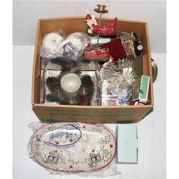 LOT OF ASSORTED CHRISTMAS DECOR