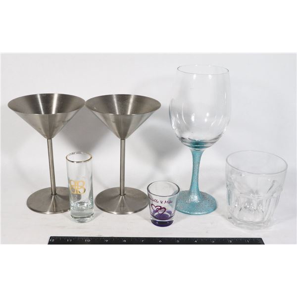 2 STEEL MARTINI GLASSES,  WINE GLASS WITH GLITTER