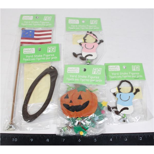 NEW LOT OF FAMILY MATTERS YARD STAKE FIGURES FIGI