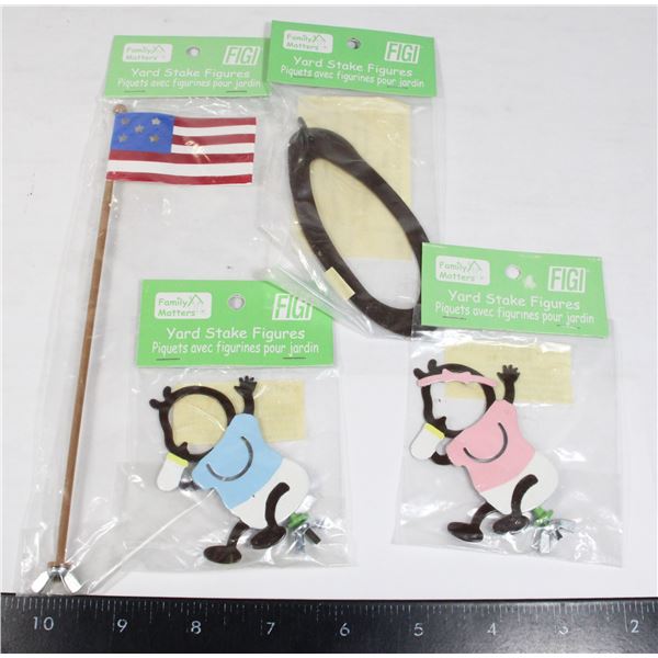 NEW LOT 4 OF FAMILY MATTERS YARD STAKE FIGURES