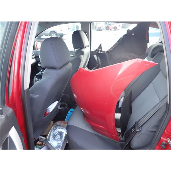 Vehicle photo 6