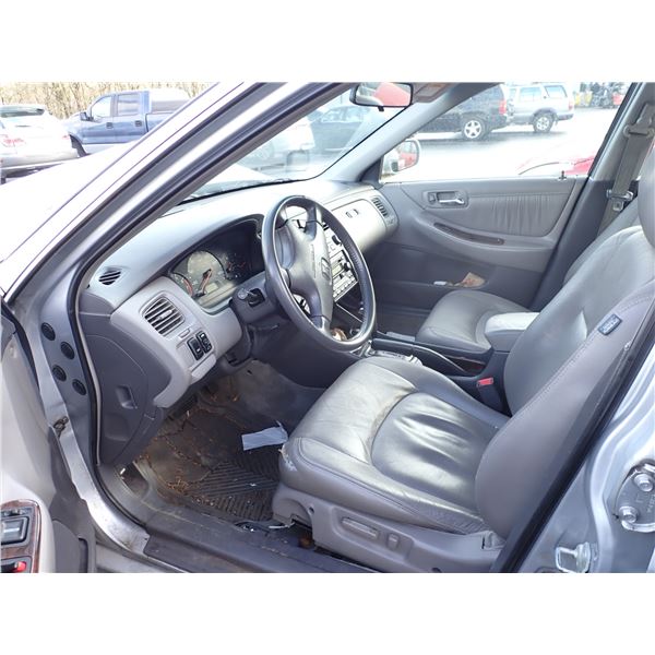Vehicle photo 5
