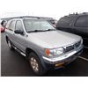 Image 2 : 1999 Nissan Pathfinder RUNS WITH MECHANICAL PROBLEMS