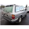 Image 3 : 1999 Nissan Pathfinder RUNS WITH MECHANICAL PROBLEMS