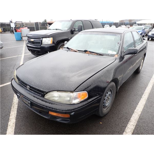 1996 Toyota Camry RUNS WITH MECHANICAL PROBLEMS