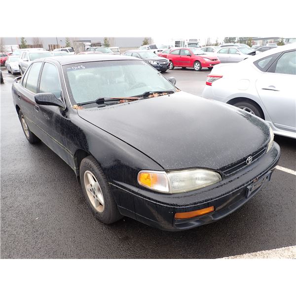 Vehicle photo 2