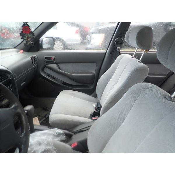 Vehicle photo 5