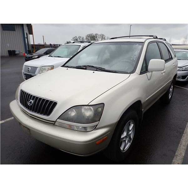 2000 Lexus RX 300 RUNS WITH MECHANICAL PROBLEMS