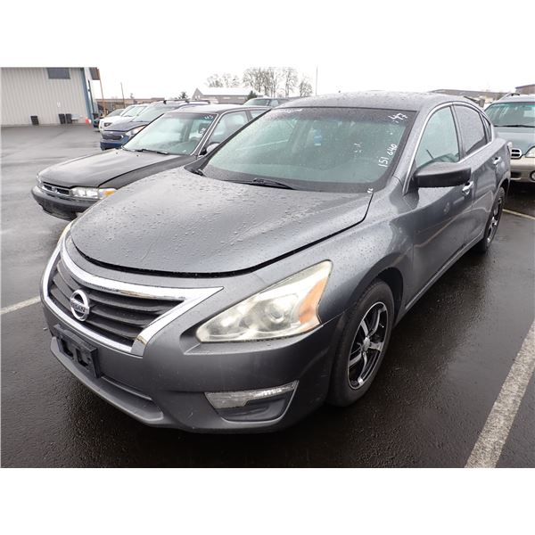 2015 Nissan Altima RUNS WITH MECHANICAL PROBLEMS