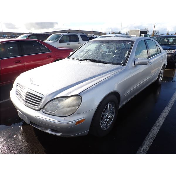 2000 Mercedes-Benz S500