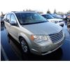 Image 2 : 2010 Chrysler Town and Country