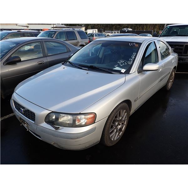 2004 Volvo S60