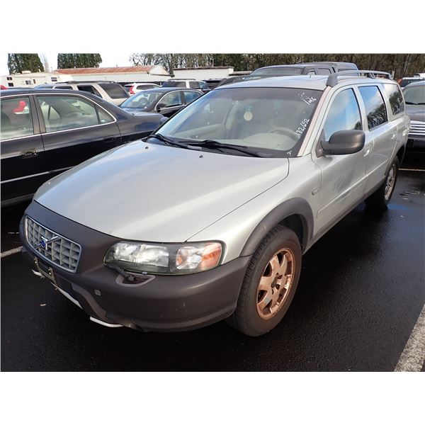 2004 Volvo XC70