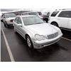 Image 2 : 2002 Mercedes-Benz C240 RUNS WITH MECHANICAL PROBLEMS