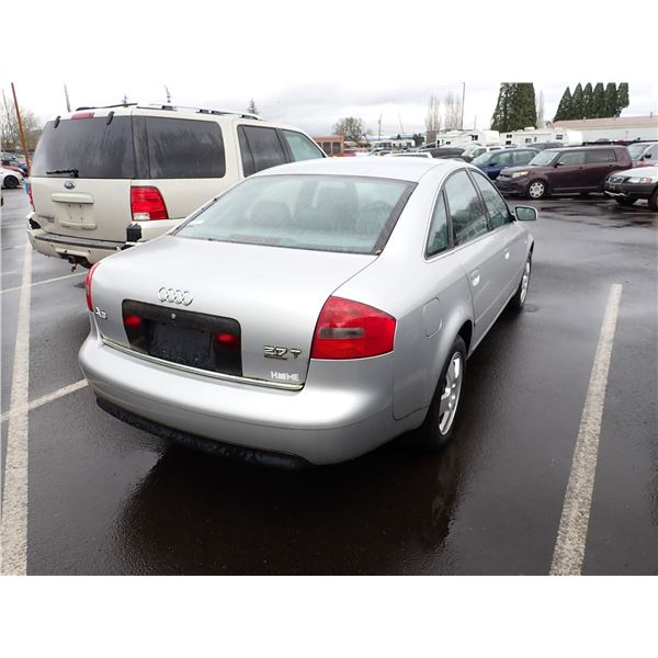 Vehicle photo 3